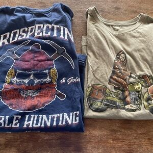 Graphic Tees - Navy and Green Nine Line Apparel logo